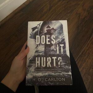 Does It Hurt? Book by H.D. Carlton
